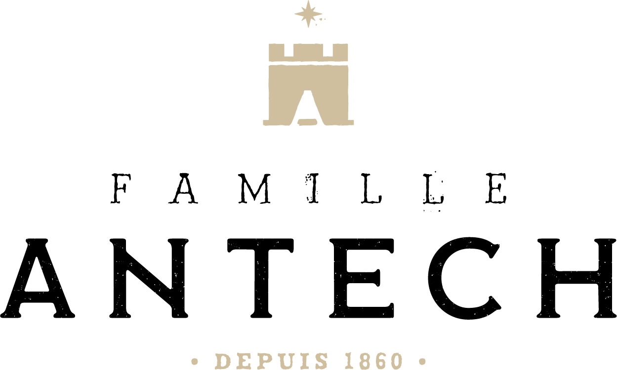 Logo Antech